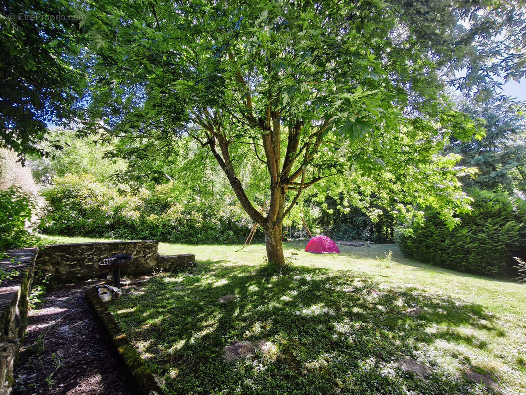 Belle maison familiale de 184 m2 sur terrain de 1 311 m2 - photo 2