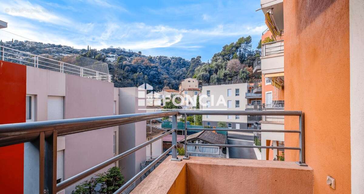 Appartement à SAINT-ANDRE-DE-LA-ROCHE