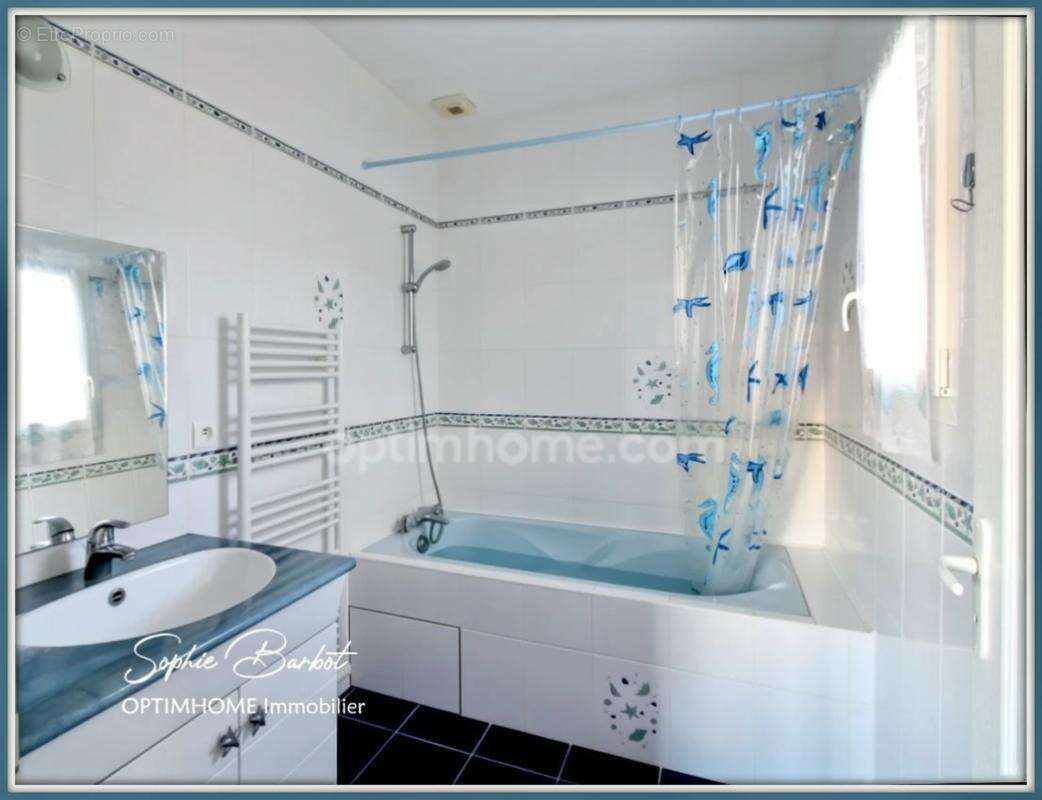 GUJAN-MESTRAS – Maison familiale de plain-pied avec piscine chauffée, double garage et calme absolu - photo 11