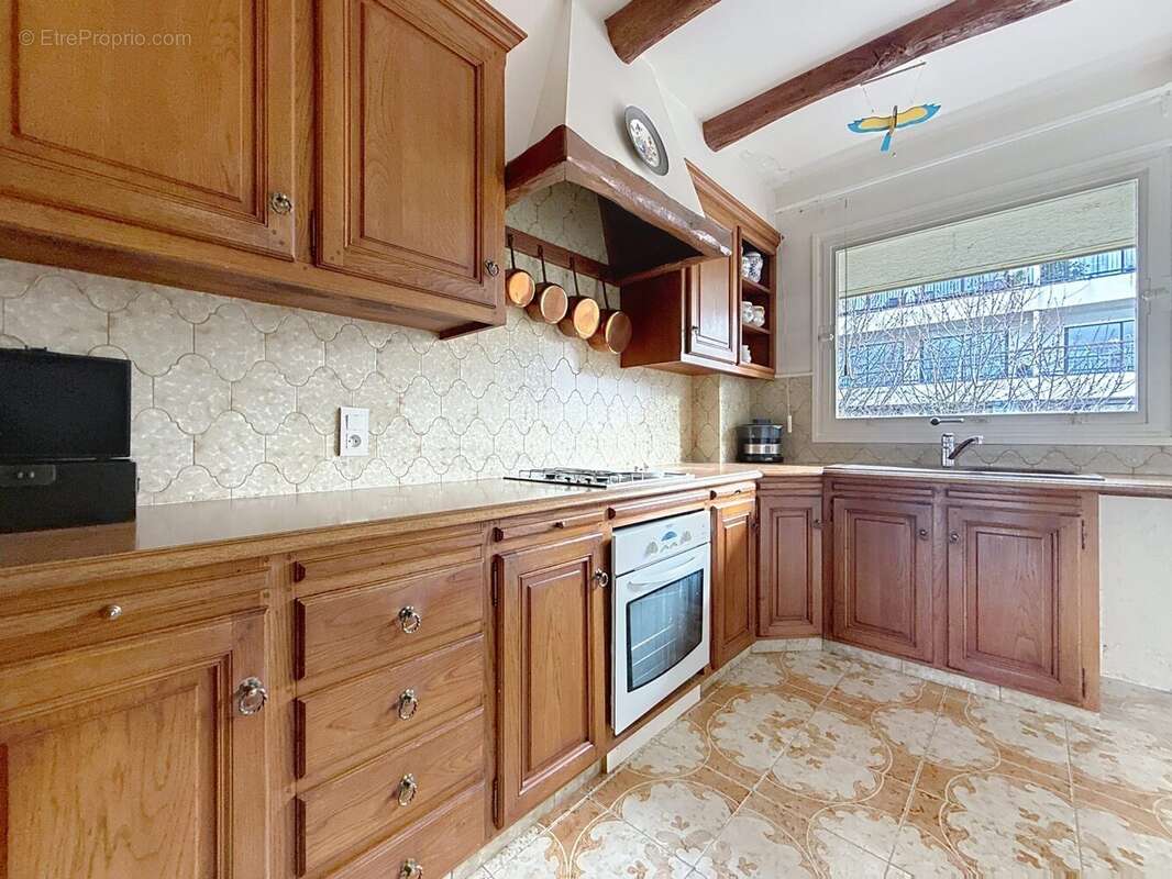 Appartement à CHENNEVIERES-SUR-MARNE