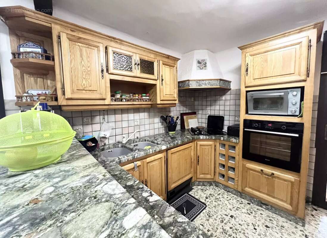Maison à CAMPS-LA-SOURCE