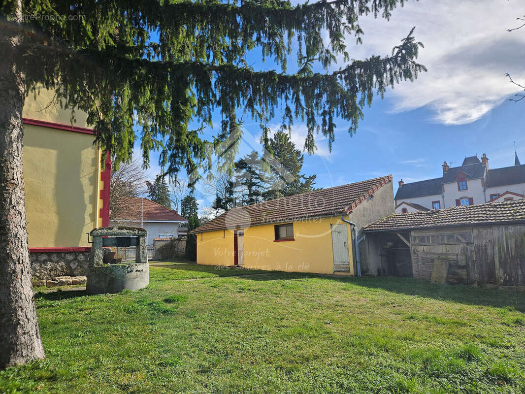 Maison à BOUCE