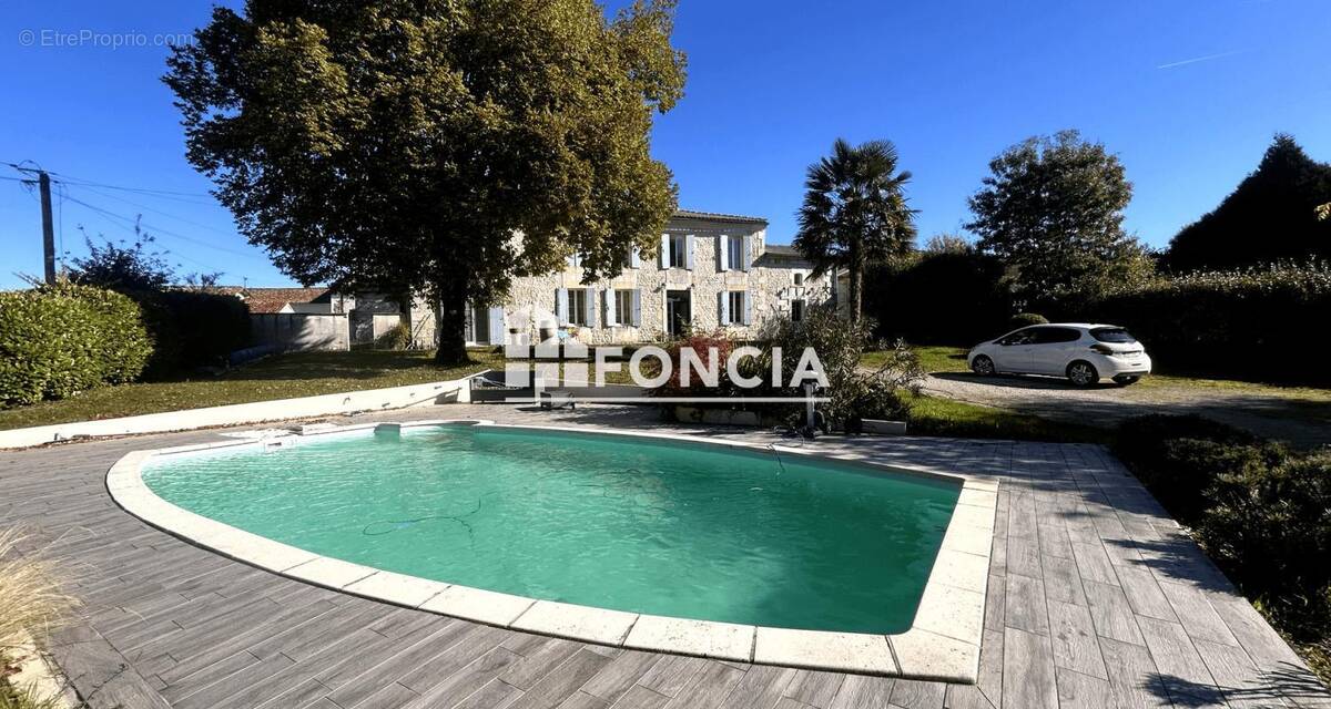 Maison à ALLAS-CHAMPAGNE