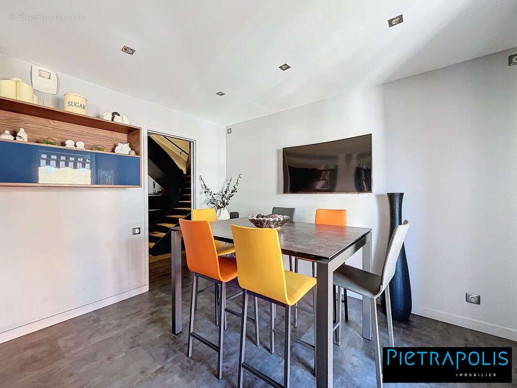 Espace Coin repas - Appartement à LYON-7E