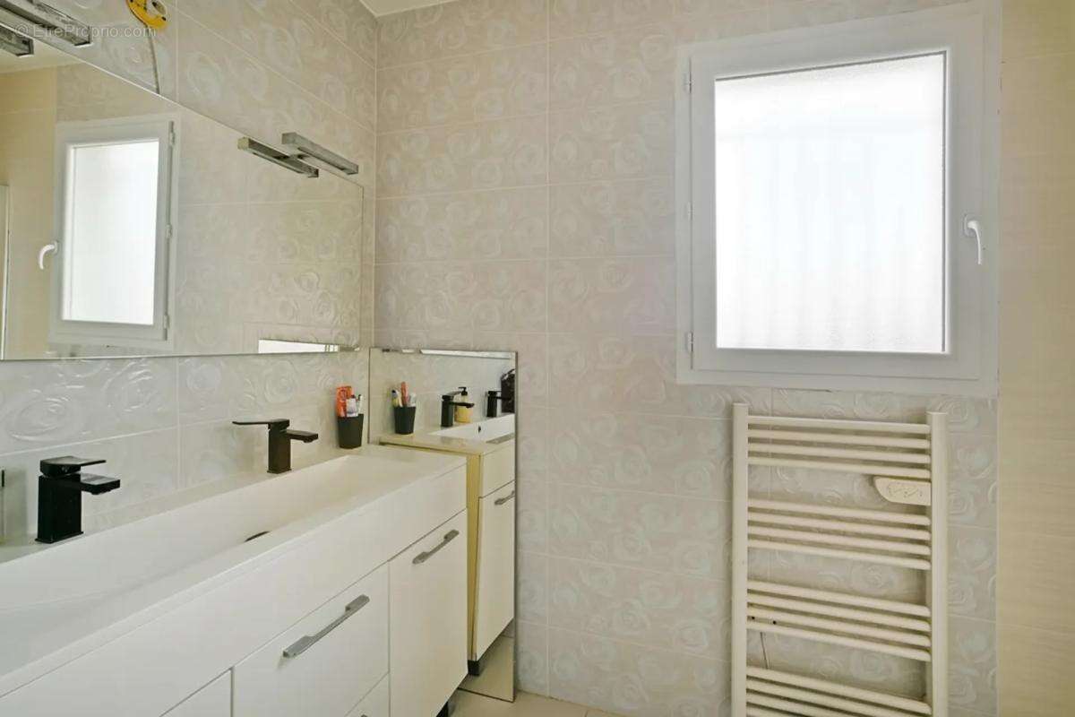 Maison à SAINT-GILLES