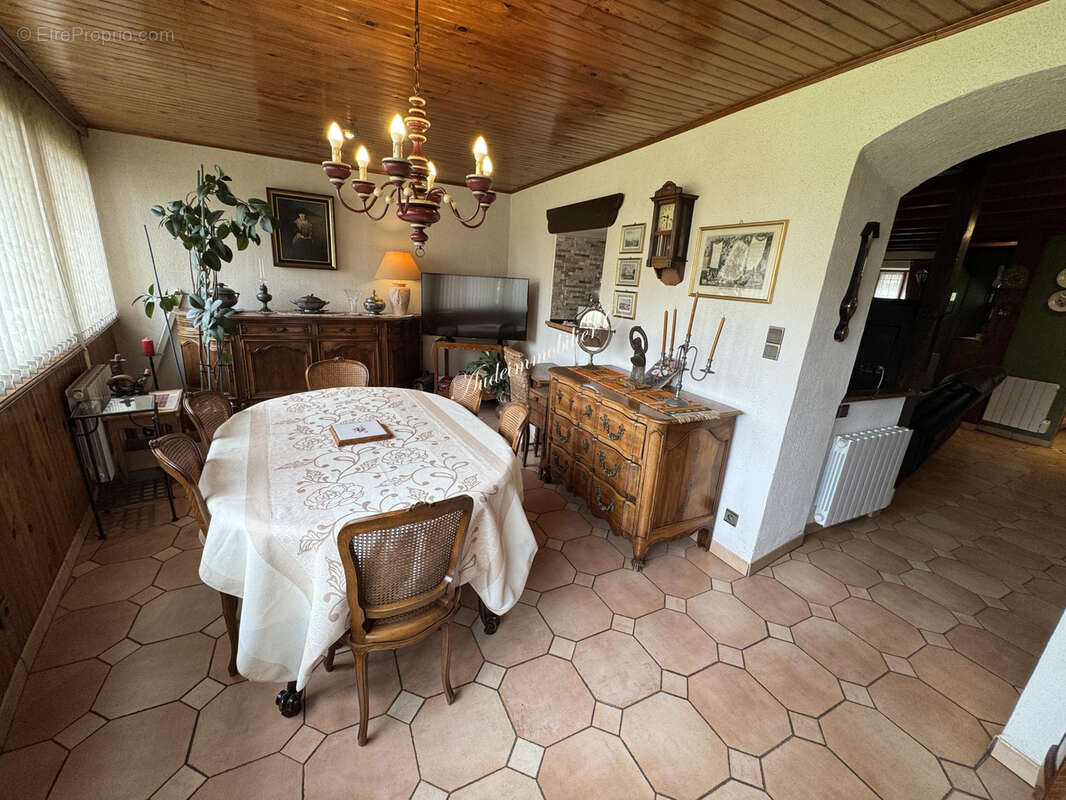 Maison à COUIZA