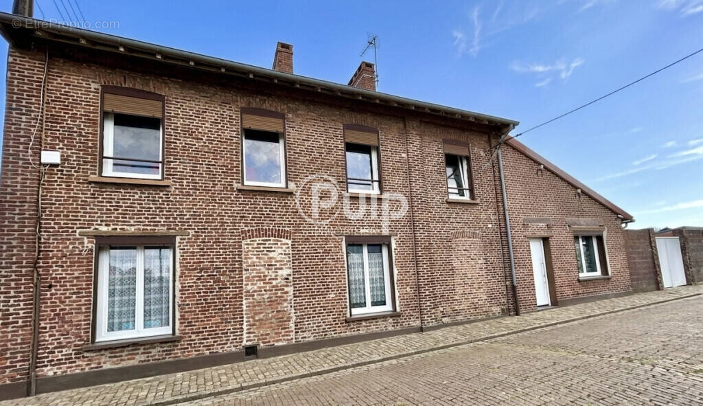 Maison à MARLES-LES-MINES