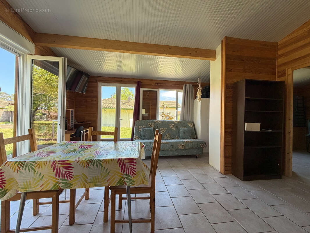 Maison à LIT-ET-MIXE