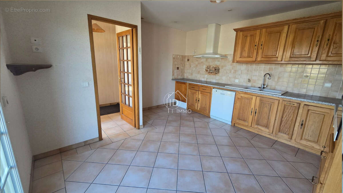 Maison à MONTPON-MENESTEROL