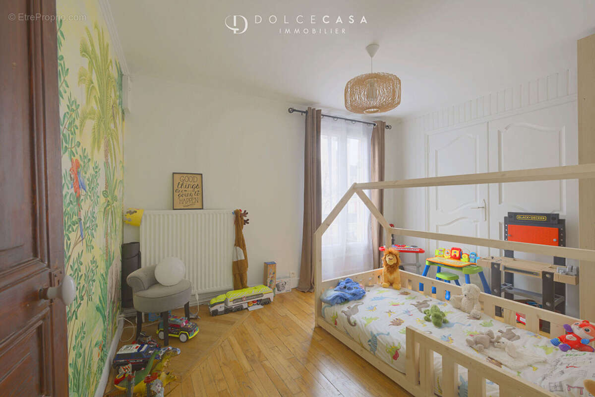 Maison à LE PERREUX-SUR-MARNE