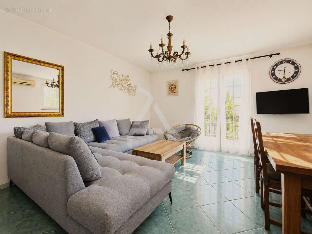 Villa méditéranéenne t8 comprenant 2 appartements située dans un secteur privilégié avec vue sur le golfe - photo 23