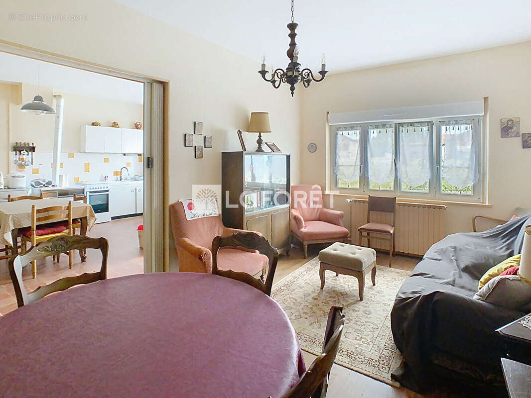 Maison à SERVON-MELZICOURT