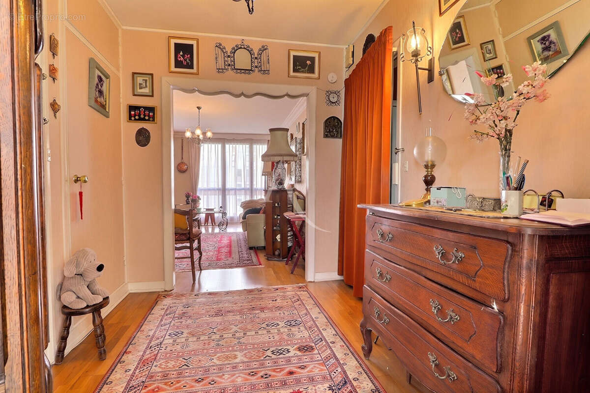 Appartement Aubervilliers 3 pièces 72.28 m2 - photo 2