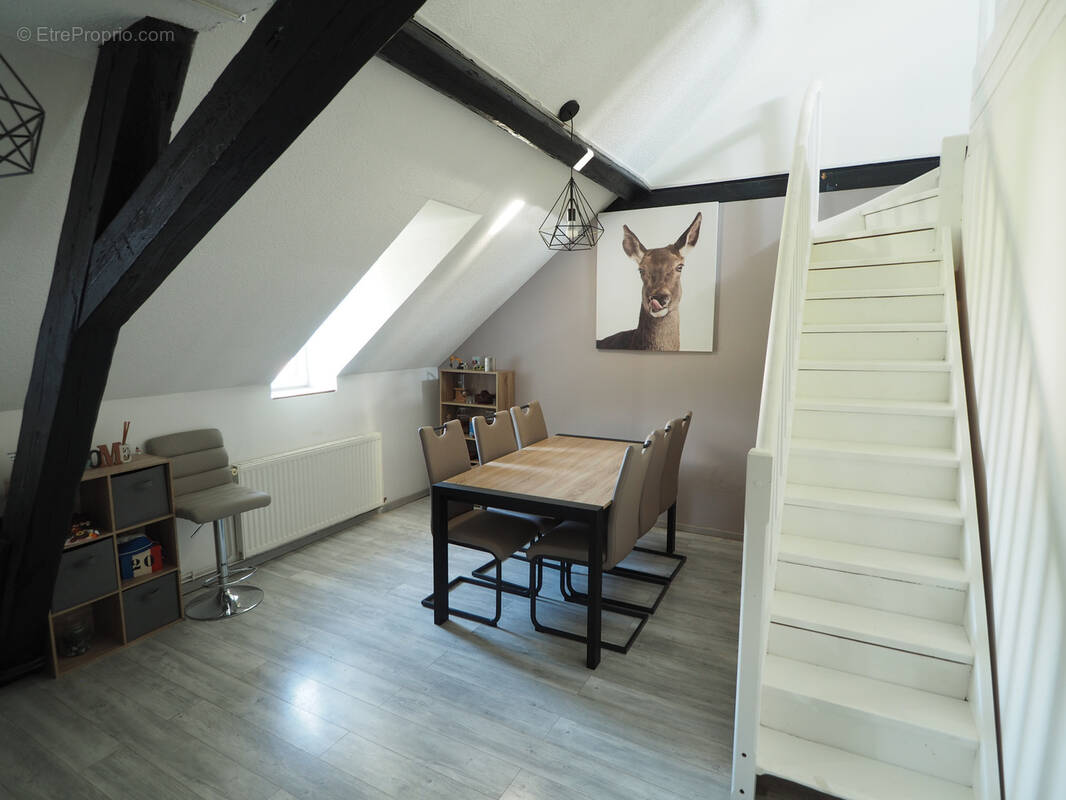 Appartement à ROUGEGOUTTE