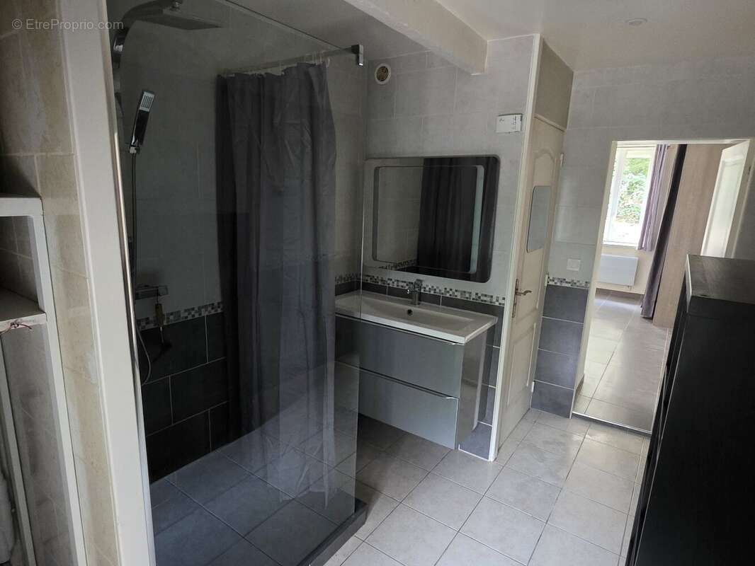 Appartement à SAINT-CHERON