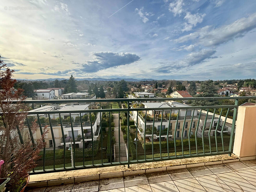 Appartement à TASSIN-LA-DEMI-LUNE