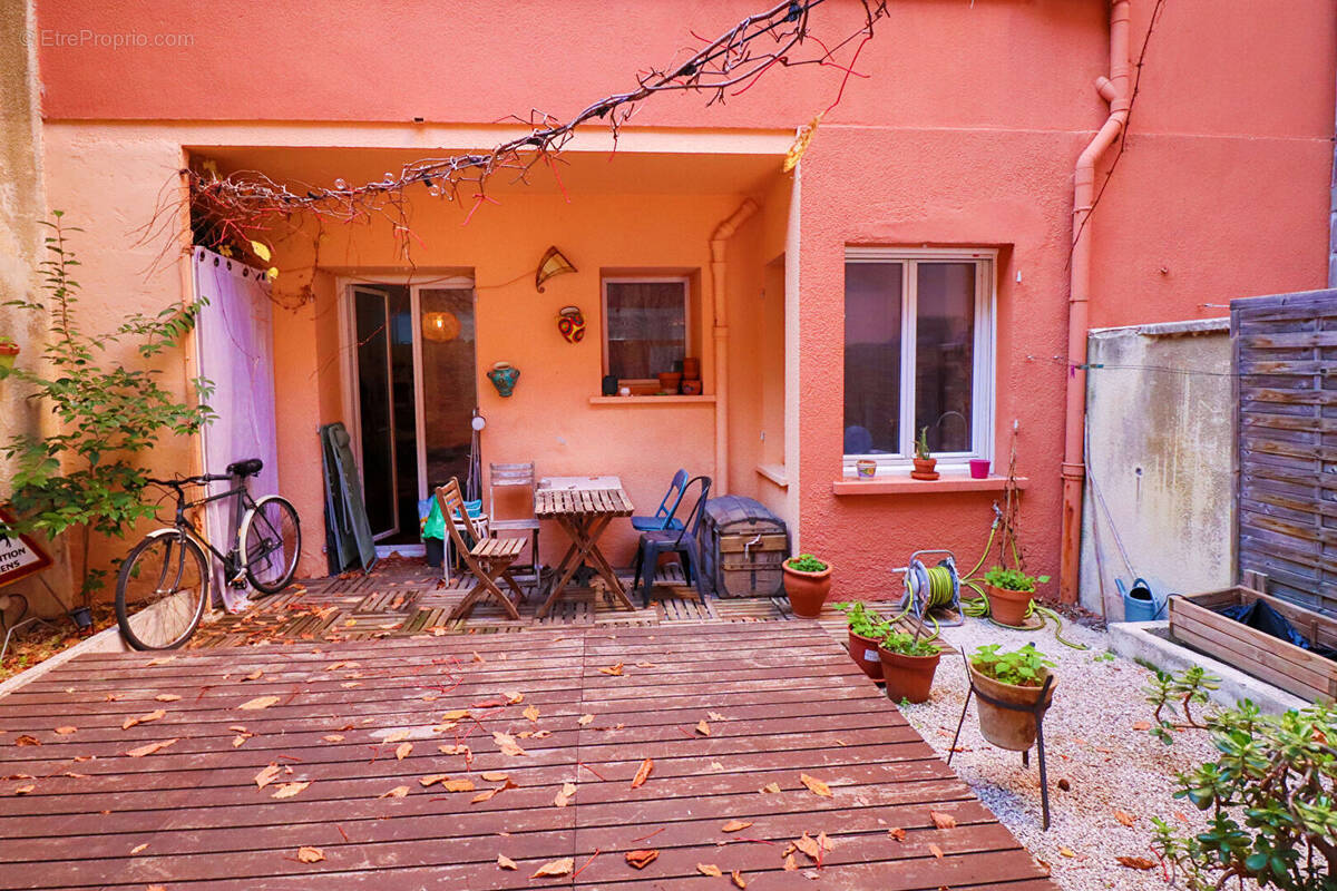 Appartement à MARSEILLE-7E