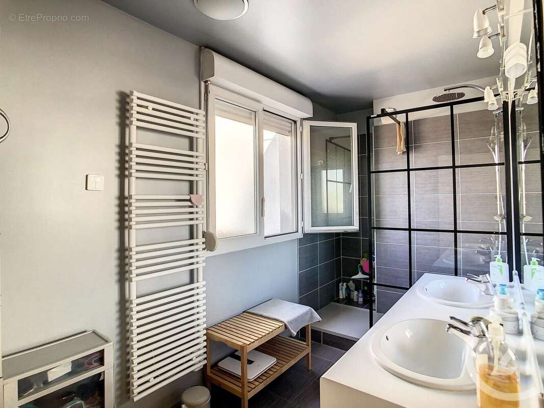 Photo 6 - Appartement à THIAIS