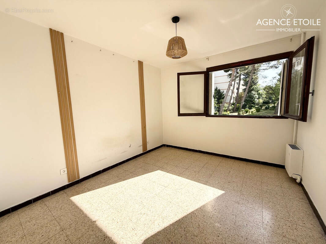 Appartement à MARSEILLE-12E
