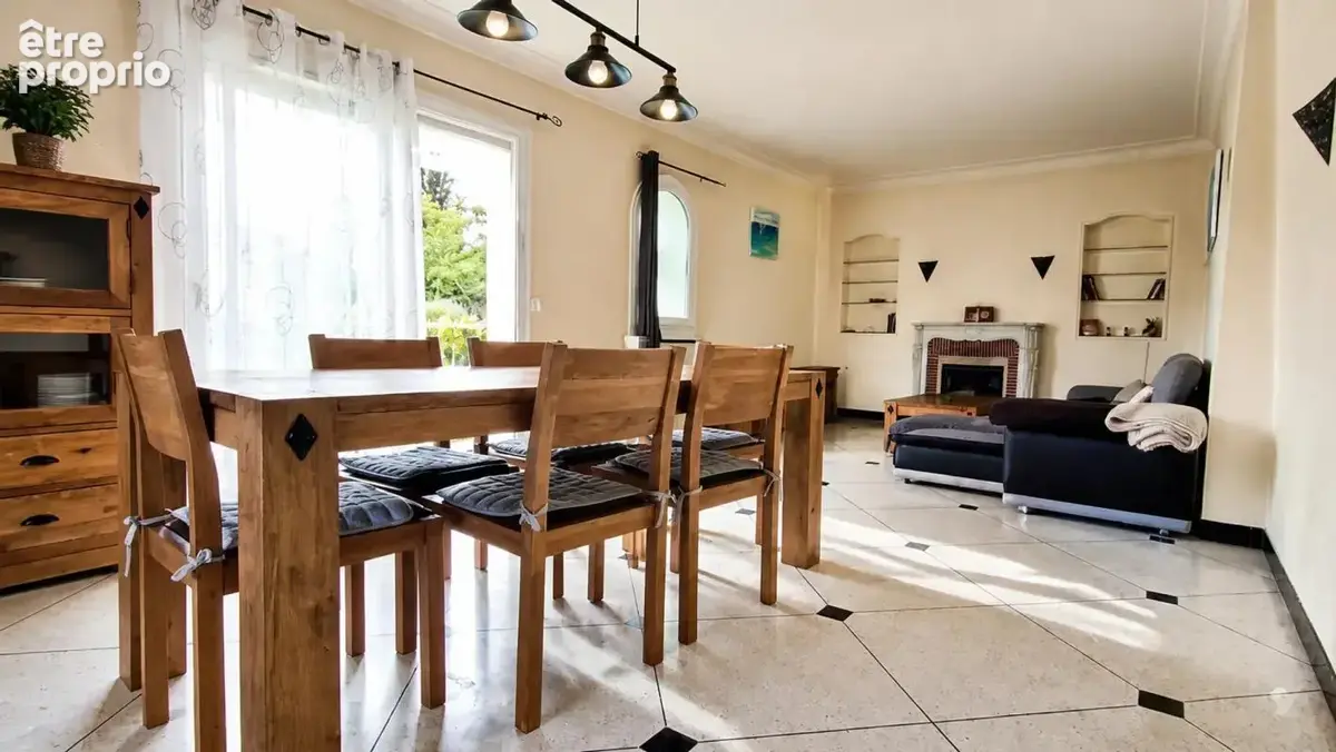 Maison de 7 pièces de 143 m² à Angoulême - photo 5
