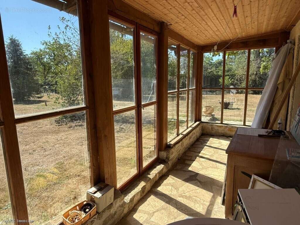 Maison de Campagne au Calme Avec 3 Chambres et Terrain - photo 11