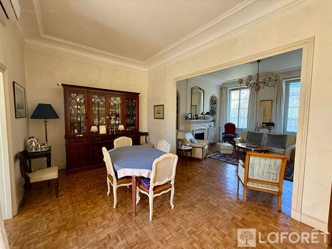 Maison de maître de 1843 - Le charme de l'ancien allié au confort moderne - photo 6