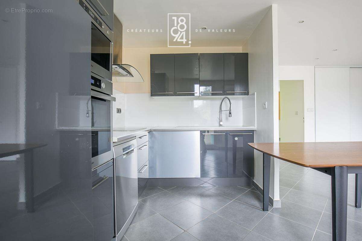 Appartement à MARSEILLE-12E