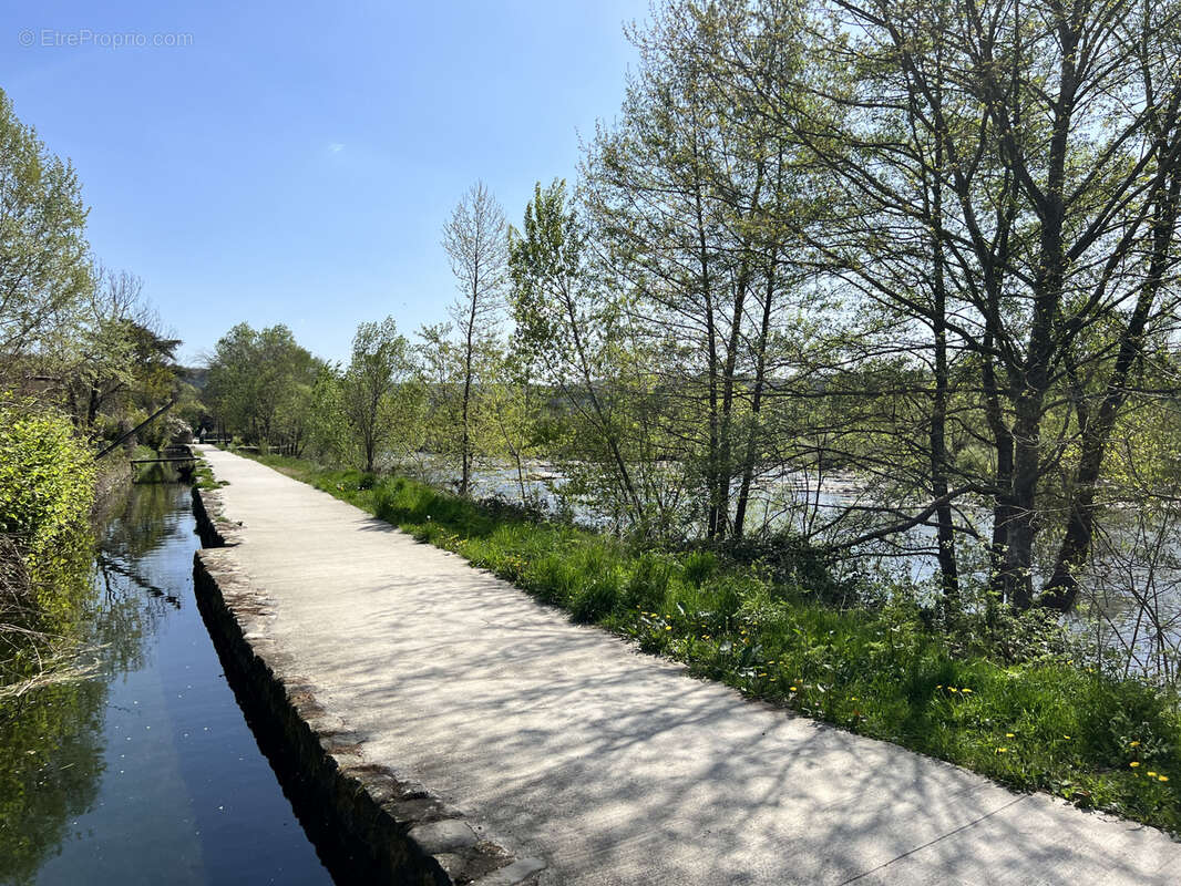 Terrain à SAINT-PRIVAT