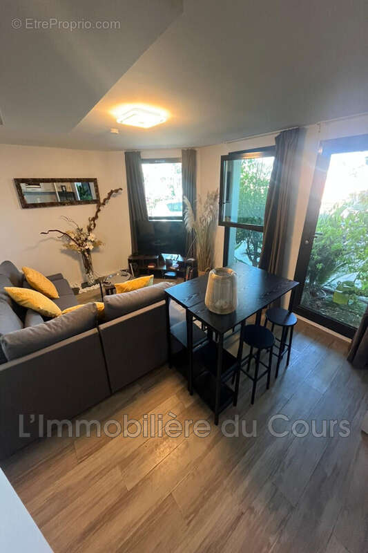 Appartement à CARRY-LE-ROUET