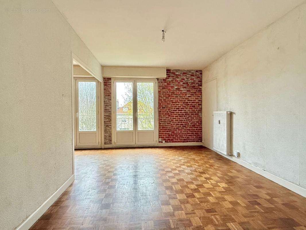 Appartement à CHENOVE