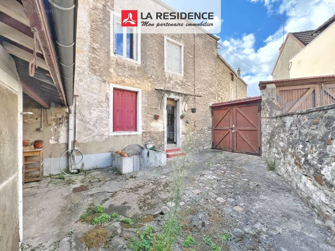 Maison à PIERRELAYE