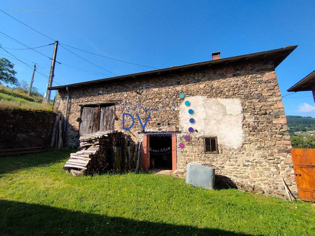 Maison à SAINT-JUST-D&#039;AVRAY