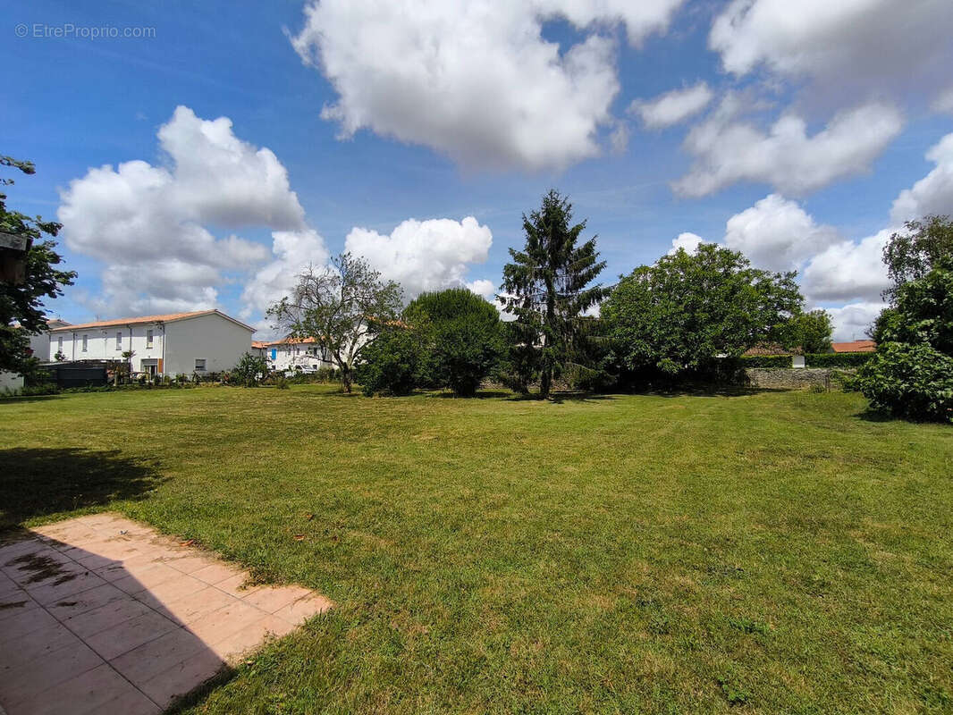 Terrain à SAINT-PALAIS-SUR-MER