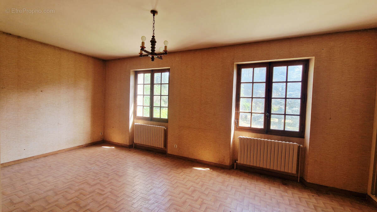 Maison à DIEULEFIT