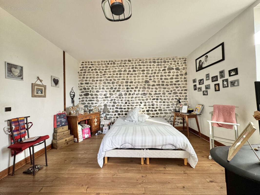 Maison 170 m² à Tarsacq  - photo 5