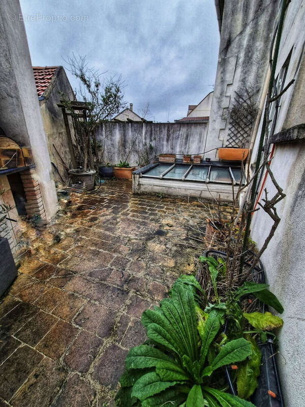 Maison à DEUIL-LA-BARRE