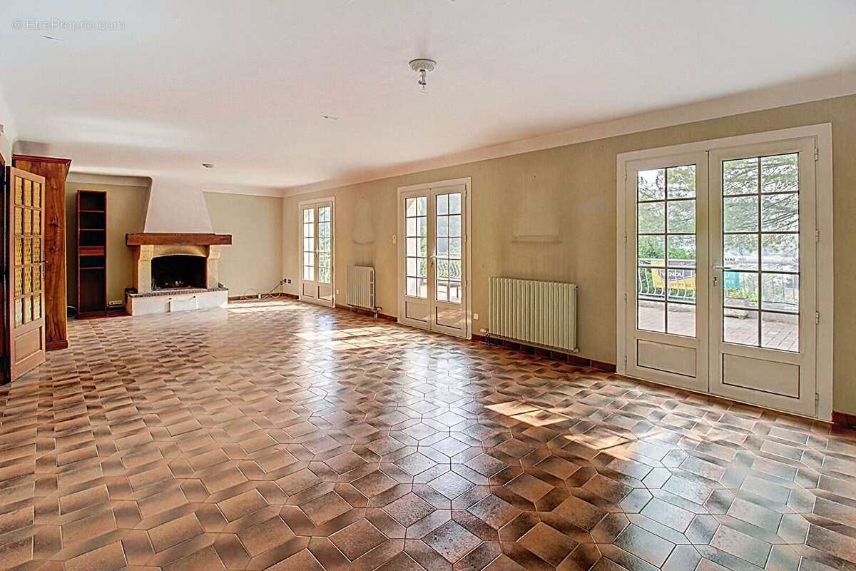 Maison à DRAGUIGNAN