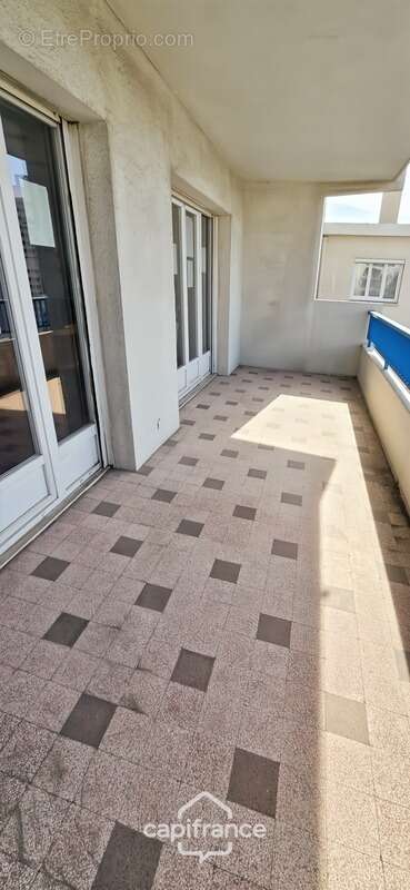 Appartement à vendre 3 pièces + terrasse TOULON (83) - photo 11
