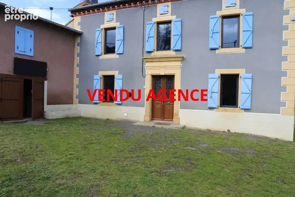 Maison à AURIGNAC