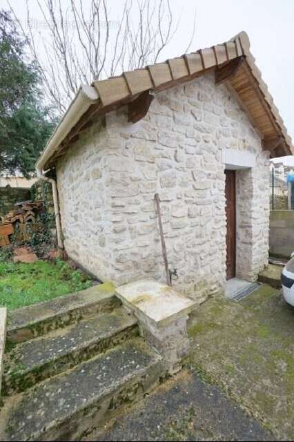 Maison - 10 pièce(s) - 186 m2 - photo 2