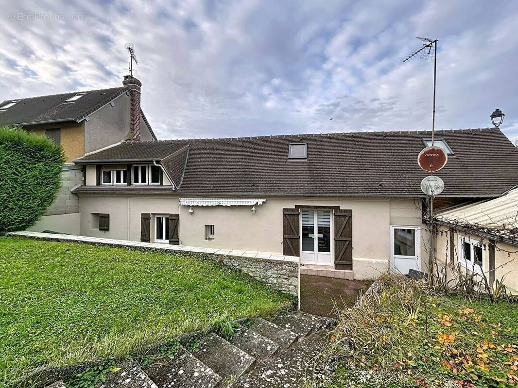 Maison à BERNOUVILLE