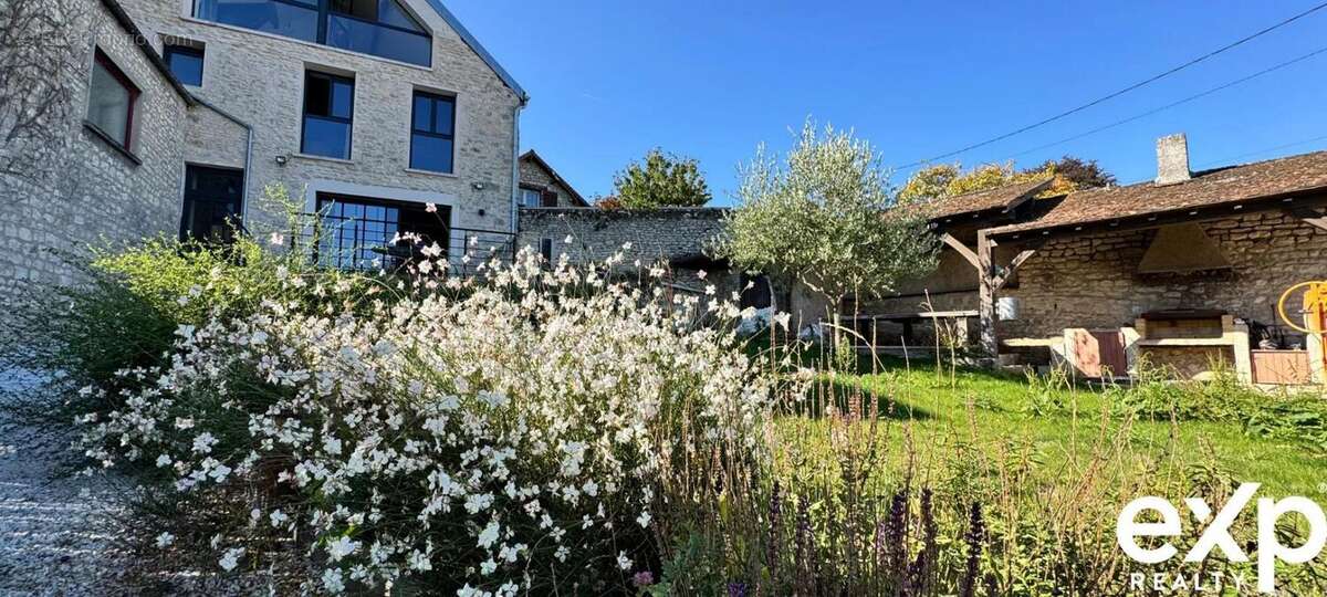 Maison à MONTAINVILLE