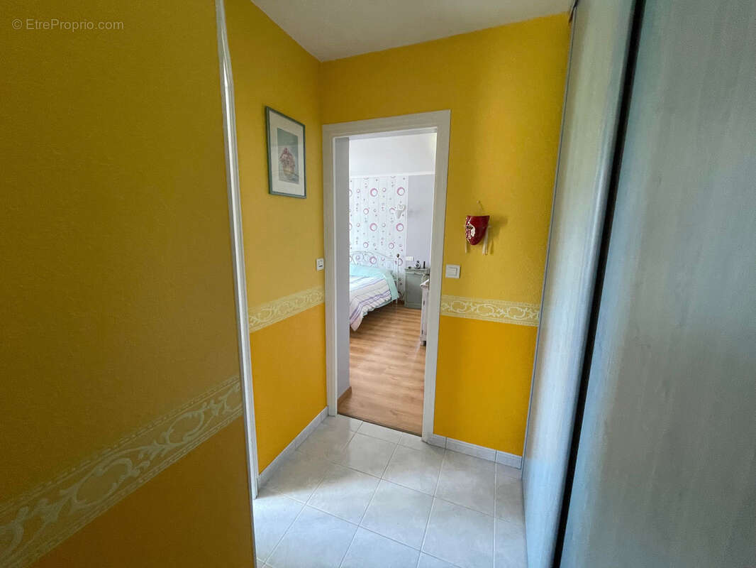 EXCLUSIVITÉ   Maison familiale de 116 m2 avec vie de plain-pied, sous-sol total et dépendances - photo 6