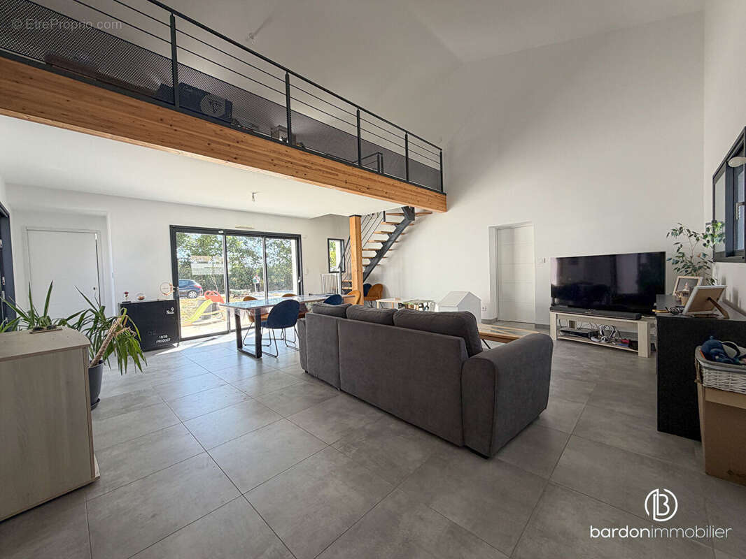Maison contemporaine de 2021 - Beaux volumes et prestations de qualité - photo 6