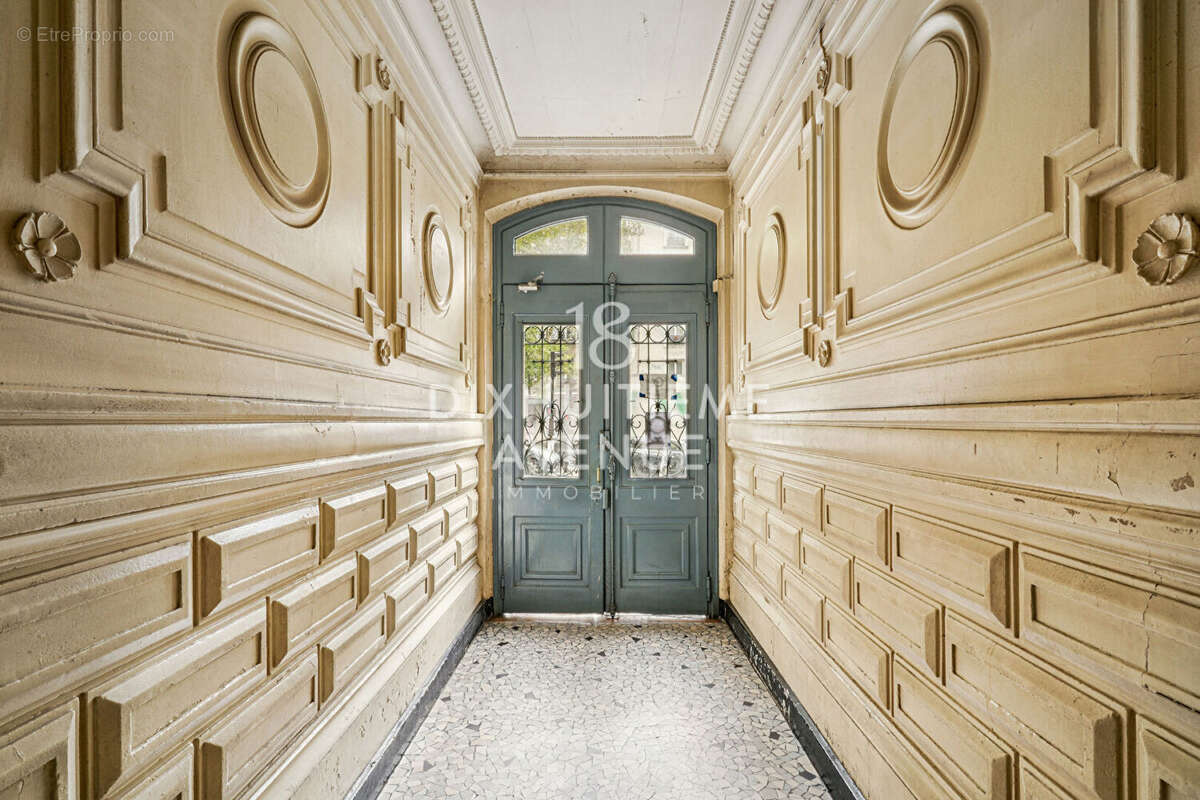 Appartement à PARIS-18E