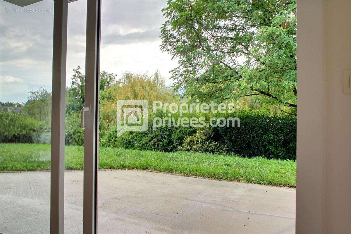 Maison à BRISON-SAINT-INNOCENT