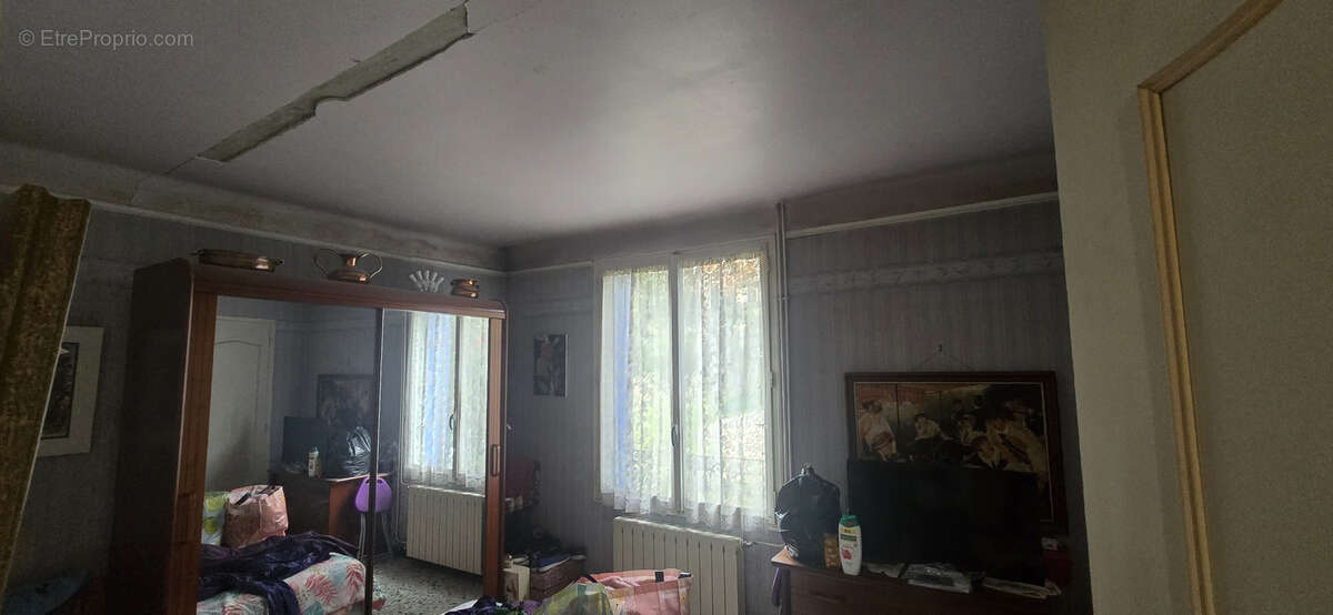 Maison à CHATEAUNEUF-DE-GADAGNE