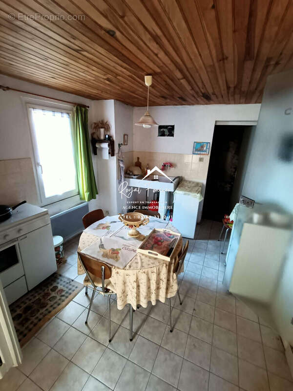 Maison à SAINTE-MAURE-DE-TOURAINE