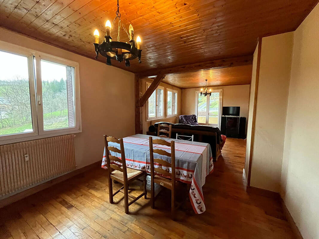 Appartement à VILLERS-LE-LAC