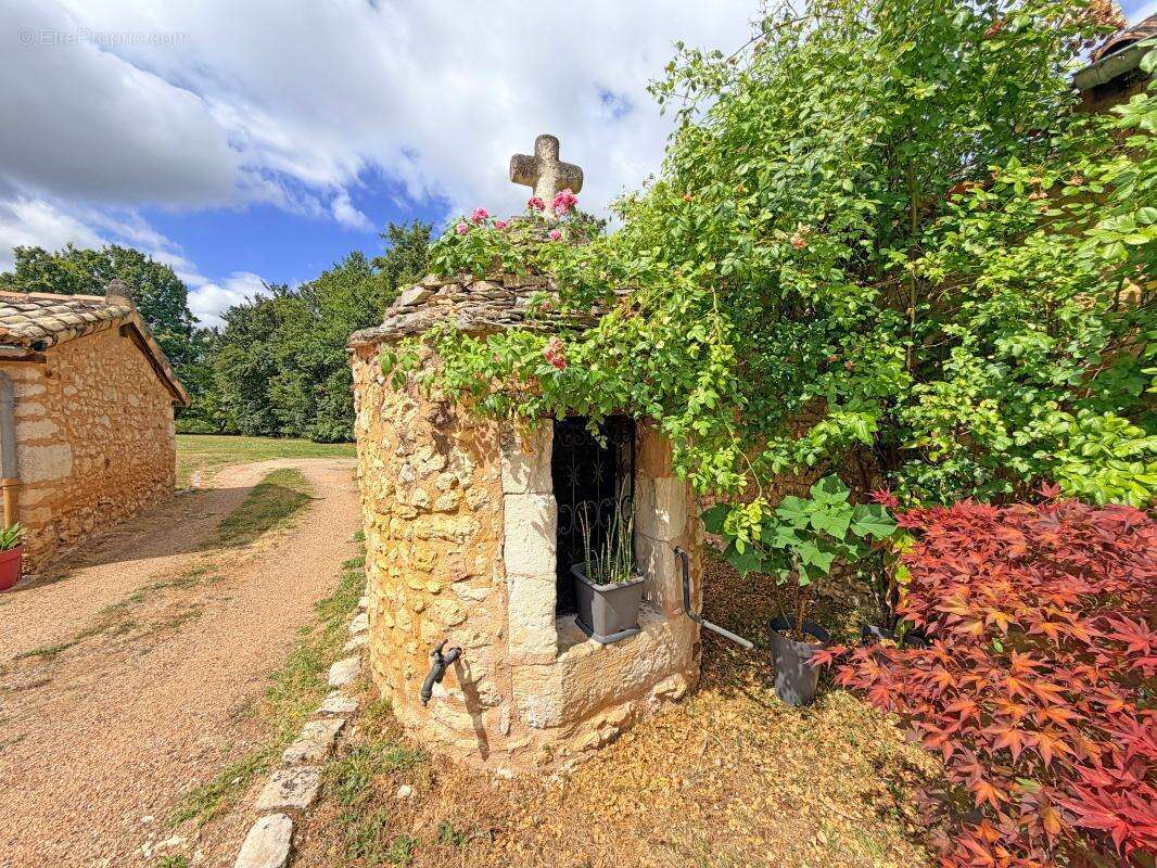 Maison avec gîte et piscine au calme - photo 32